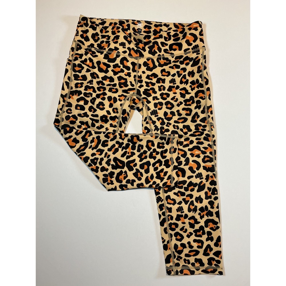 Feed Me Fight Me Leopard Print Capri Leggings Side Pockets Size M